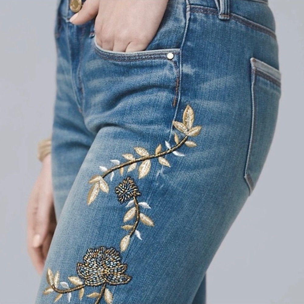 WHBM GOLD EMBROIDERED FLORAL GIRLFRIEND JEANS - Picture 4 of 5